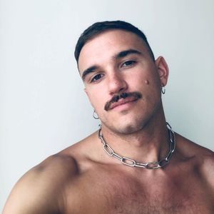 Meet your Posher, Derek